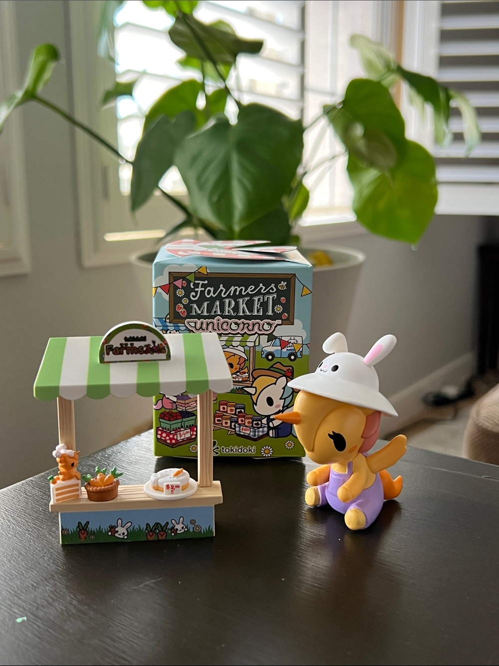 tokidoki farmers market Unicorno carrot cake stand